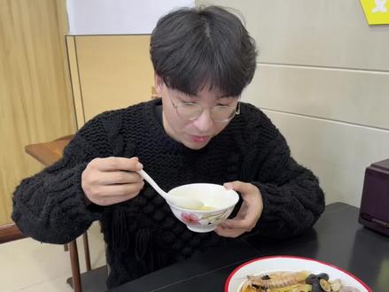 水头爱吃海鲜面的朋友,这家一定要来尝尝#海鲜面 #好吃不贵经济实惠 #谁懂这一口的好吃程度 #面馆#附近好店推荐