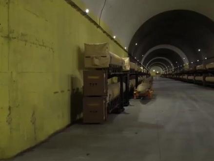 反击美国,伊朗大批导弹装入发射器,距离发射只差最后一步