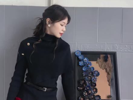 去山上捡了好多松果做了一幅立体装饰画,我可喜欢啦! #我的乡村生活 #手工