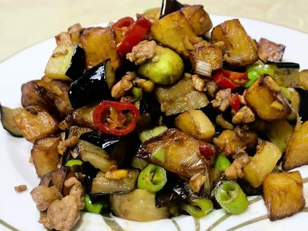 实用家常版肉末炒茄子土豆丁做法,不费油,咸香下饭,不输地三鲜 #家常美食 #抖音美食创作人 #美食教程