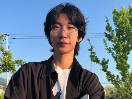 回国期间帮我照顾的小秋子的好伙计 送去寄养怕它以为我们不要它了,在家里就是霍霍点,收拾一下就行,小鸡(爱称)也是爱小狗的美女,天天帮我去看它,各种安抚收拾,我可以安心的玩😂😂😂,皮蛋心心念念的醒酒汤,咱也不知道有什么好吃的#狗是人类最忠诚的朋友 #感恩遇见 #海外生活 @抖音作者助手 @抖音海外 @抖音创作灵感