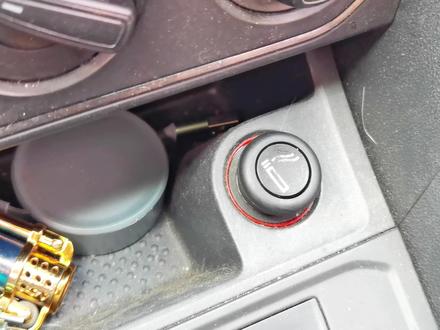 车载点烟器,汽车必备的小玩应,拆解却麻烦 #拆解 #点烟器