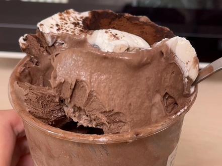 冻了5个小时吃上了!!冷冻版喜茶苦巧咸酪碎银子!!!
#喜茶 #喜茶新品