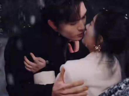 那一刻的心动!梁思伟,侯呈玥,新剧来袭,花絮,路透!#梁思伟 #侯呈玥 #京婚浓瘾 #因为一个片段看了整部剧 #向全世界安利