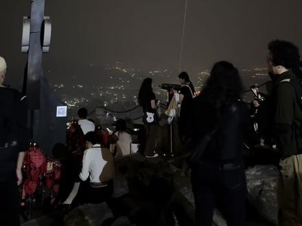 2025年最后一天在白云山顶跨年,大家新年快乐,一切顺利🎈 #2026 #新年快乐 #好运连连 #白云山 #跨年