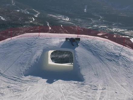 刷副本:《北医三院传送点》—还是刻滑版
#吃喝玩乐分享计划 #这就是飞一般的感觉吧 #雪如意