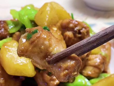 这一顿三碗大米饭,鸡脖撸起来也是很过瘾的,明天吃啥,你告诉我,我教你!#抖音美食创作人 #家常菜 #创作灵感