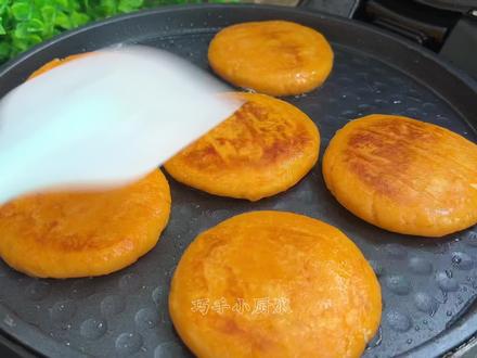 不烫面不揉面,教你红薯饼最简单的做法,软糯香甜,上桌瞬间扫光 #红薯 #软糯香甜 #红薯糯米饼 #就是这个味儿 #818好物节 #抖音美食创作人