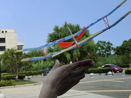 给孩子做一个皮筋动力飞机,他能开心好几天 #手工diy #亲子手工 #航模 #飞机 #让孩子远离手机