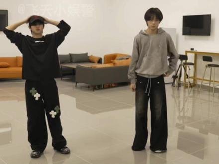 好东西大家一起分享啊!(只是猜测) #橹穆 #新年音乐会 #穆祉丞 #王橹杰