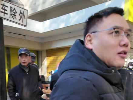 杭州为数不多的几条烟火老街,老底子杭州的烟火气在这还是能够找到#抖音美食推荐官 #美食探店 #人间烟火 #老底子的味道 #探店