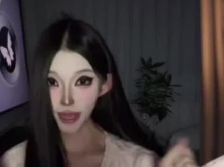 绷不住了@Queen
#Queen #直播名场面 #反差萌梗 #主播名场面