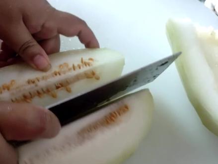 超简单的底脂冬瓜绿豆汤,越喝越瘦,还化痰清热,要不要尝一尝