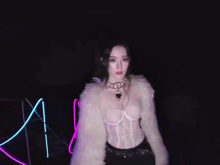 2025mama舞台叶舒华cut
项链消失术#叶舒华