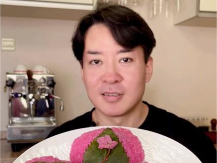 蜜璃爱吃的樱饼❗️
#属于女生们的步步糕升时刻 #为乡村特产代言 #樱饼 #蜜璃