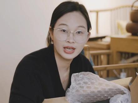 开包裹📦也是一种乐趣😃正确示范怎么包壶#茶生活 #紫砂壶 宝贝们今天九点开播