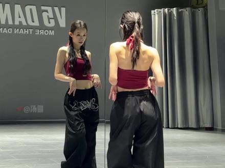 分解来咯!!有点快大家可以二次放慢🥳#404#kiiikiii#舞蹈分解#翻跳#女团