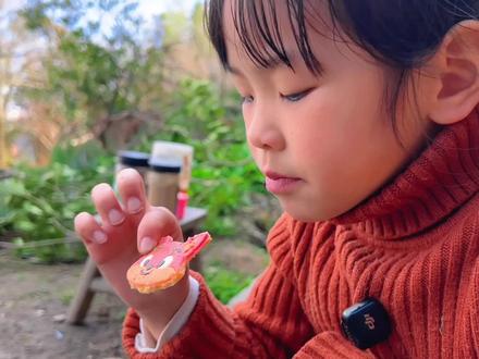 与萌娃手工diy狐尼克抠糖饼,既好吃又好玩,解锁欢乐亲子时光 #手工diy #吃糖果视频大全儿童 #抠糖饼挑战 #食玩 #亲子时光