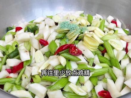 今天分享一个腌芥菜疙瘩咸菜的家常版做法#抖音乡村生活家 #新农人计划2022