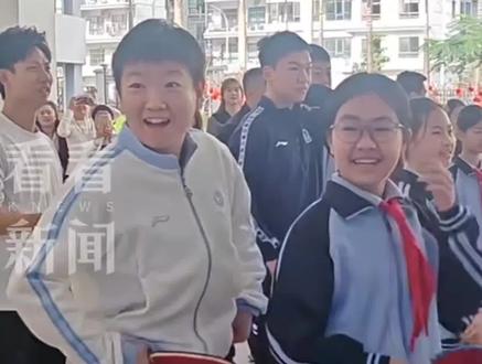 孙颖莎的“最后一名”。这么开心的吗