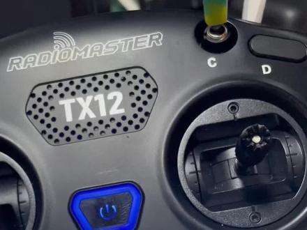 #飞友日常 #穿越机fpv #tx12 #通道映射#遥控器设置
亲爱的友友们,谁懂啊?有会解决或者遇到过同样问题的帮我解答一下吧,先谢过了