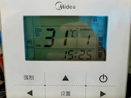 #创作灵感 美的空气能热水器控制面板设置方法,故障代码查询#空气能 #维修小技巧 #电子技术 #技术分享