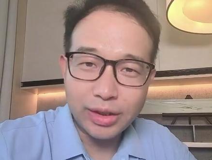 2026年最魔幻的一幕发生了! 以前我们觉得只有差生才会去职校,结果现在无数高分考生,竟然纷纷扎堆选择了职校!这背后的逻辑你真的看懂了吗?#职校 #普高 #中考 #高考 #职业