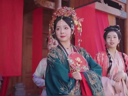 五选一找新郎?祖母都没辙,女主竟靠三围+选择题口诀锁定目标 #容量短剧纨绔皇子跪服了 #东宫头条纨绔皇子跪服了 #东宫日常之训夫记 @野火制造