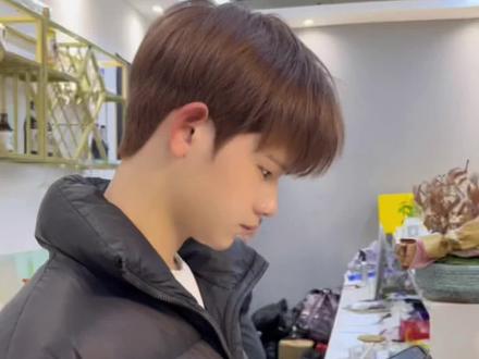 合肥高端夜场男模 改造微分碎盖成功吗?#附近哪里做头发好 #微分碎盖 #附近理发店 #伊伦男发主任#品沙龙男士发型定制