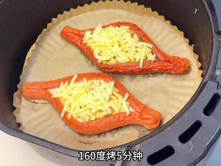 加了芝士🧀的肠包蛋更好吃!!! #几分几秒的蛋才是你的天菜 #肠包蛋 #哪位老吃家发明的肠包蛋 #神仙吃法 #鸡蛋的神仙吃法