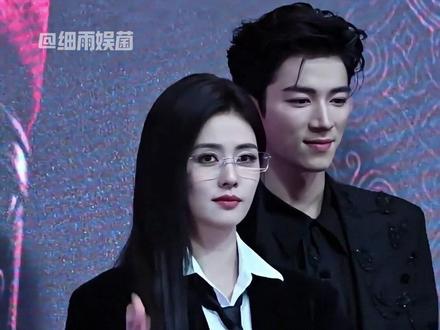 为何白鹿出席活动不做美甲?本以为是审美翻车,了解内情才知是我格局小了#白鹿 #杨紫 #王楚然 #内容启发搜索 #影娱热点团