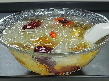 俗称桃油传说中的桃胶,最适合秋季食用,爱美的最喜欢,你吃过吗 #秋季养生 #美容养颜美食 #农村生活 #桃胶