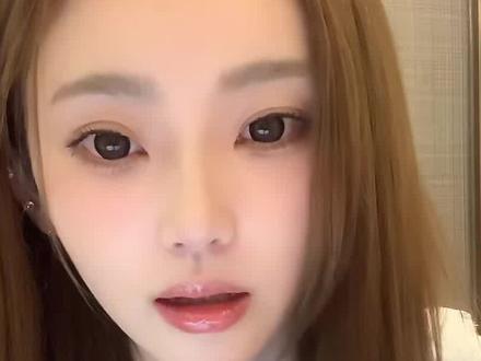 #王思聪#懒懒#事业爱情哪个重要 懒懒回杭州啦,最新直播录屏💕