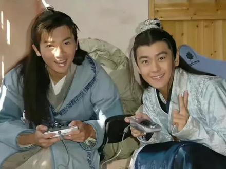 绝代双骄真的是时代的,眼泪两位都是不老男神啊 #林志颖 #苏有朋 #苏有朋林志颖合照 #娱乐评论大赏
