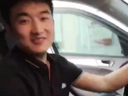 奥迪Q5安装大屏导航
中控拆卸教程##奥迪