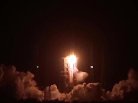 长征七号改运载火箭 成功将实践二十八号卫星发射升空 现场听取蛙声一片