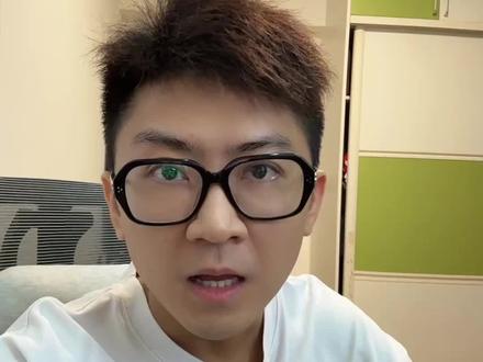 汽车老板必须喜欢汽车,甚至爱上赛车这项运动(其实汽车博主也应如此),70岁丰田章男征战24小时纽博格林耐力赛,跟F1四冠王维斯塔潘同场竞技#丰田 #纽博格林24小时耐力赛 #维斯塔潘 #赛车