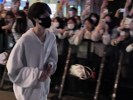 2.28李煜东下班#李煜东#帅哥#长腿欧巴