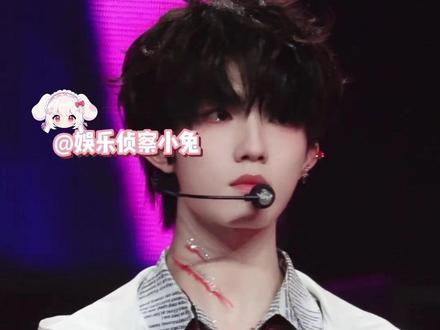 我的命运就是佛桌边燃烧的红蜡,火焰向上 泪流向下#苏新皓#荣耀之战#时代峰峻#养成系#铲丝