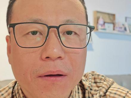 看陈芋汐讲述威胁短信,勾起尹律多年前的一次威胁邮件#陈芋汐曾在比赛前收到威胁短信 #陈芋汐