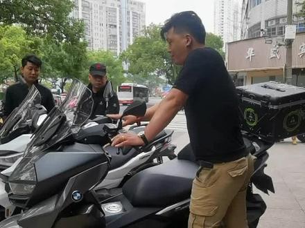 #你是凭实力刷到的 ,看看宝马C400. GT,与无极SR4MAX,有哪些区别,欢迎大家指出,让更多摩友了解,不走弯路…#关注我圆你机车梦