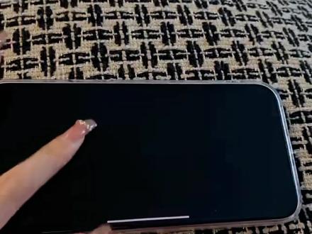 iphone14pro又一个令人崩溃的bug?吃鸡“黑屏模式”