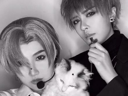 久违的同框来啦!!@念晚 #重回韩流2012 #变装