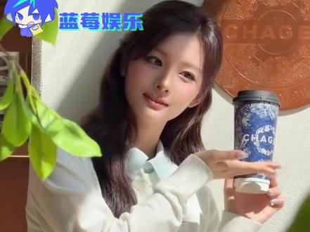 冰美式迎来了他最严厉的母亲#奶茶 #韩国 #霸王茶姬