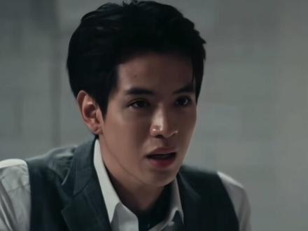 其实大家能理解也能接受男主最后的结局,大家只是不能接受全员恶人的情况下男二却能以“好人”的形象“圆满收场”吧#飞鸟藏爱 #泰星film #宋君浩 #影视评论