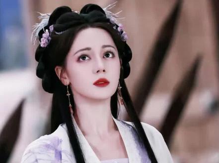 贺思慕第一次拥有了五感,就体会了万箭穿心的痛苦,段胥赶回来非常的自责!#白日提灯