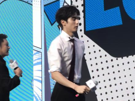 就这个走路爽!#生图 #宋威龙 #宋威龙见面会 #骄阳似我 #林屿森