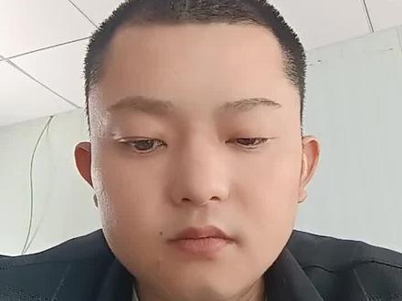我的抖音互相好友刘娇娇,桌上跳舞火遍全国了。