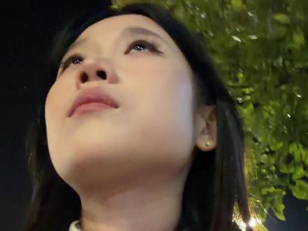 妇女节请“祝我们铮铮,祝我们昂扬” 在法律官方、妇女节的定义里:
年满14周岁的女性,都属于“妇女”,并不指代“结婚、年纪大的女性”;
其次我喜欢“妇”所代表的含义——“推倒大山的女人”,妇女节全称是“国际劳动妇女节”,这个节日所纪念的是历史上女性们为争取平等权利、尊重与解放做出的巨大努力。
致敬的是所有女性的劳动、付出、力量与价值,所以请祝我们妇女节快乐吧#妇女节 #女性力量 #正能量 #青年创作者成长计划#三八妇女节