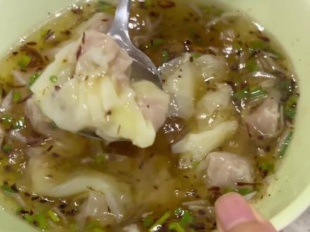 暑假在家不知道给孩子们吃什么,就来试试这个福建千里香馄饨吧!#vlog日常 #福建千里香馄饨 #私房馄饨 #美食 #抖音美食创作者